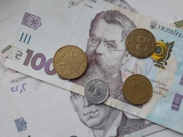 гроші, гривні, виплати